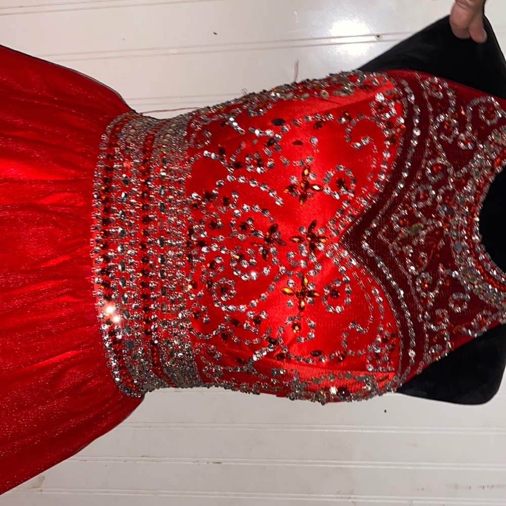 Floor length prom dress rhinestones size 7